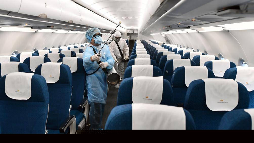 Dung dịch khử trùng là Disinfection Spraying CH2200.