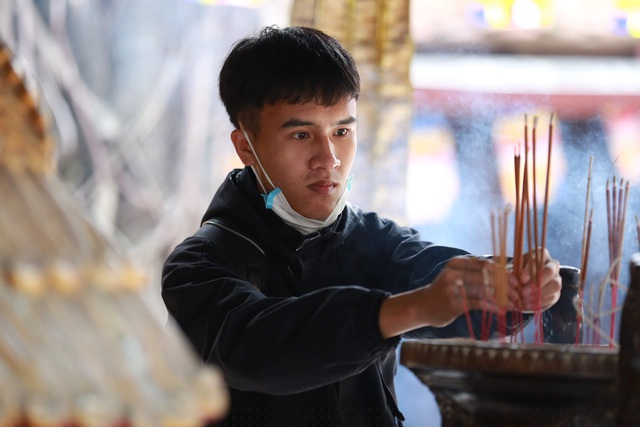 Cho đến nay, có rất nhiều câu chuyện kể lại minh chứng cho sự linh thiêng của ngôi chùa này. Tuy nhiên, đây vẫn chỉ là những câu chuyện truyền miệng, chưa có kiểm chứng. 