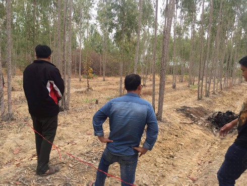 Nghi vấn Vi Thanh Thiện tự thi&ecirc;u c&ugrave;ng chiếc xe m&aacute;y.