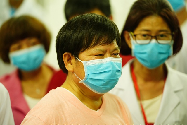 Ông Li Ding cảm kích trước sự tận tình cứu chữa của y bác sĩ bệnh viện Chợ Rẫy và chính sách của Chính phủ Việt Nam