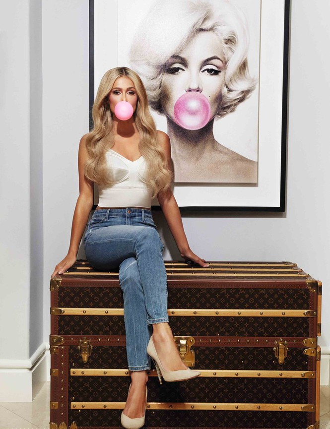 Cô nàng thừa kế Paris Hilton trẻ đẹp gợi cảm ở tuổi 39 - ảnh 5