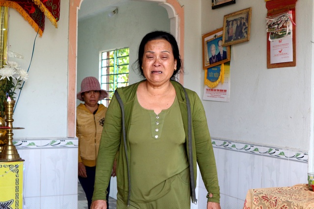 Bà Tiềm, 1 trong 4 người may mắn thoát khỏi tử thần, nhưng phải chứng kiến người thân tử nạn.