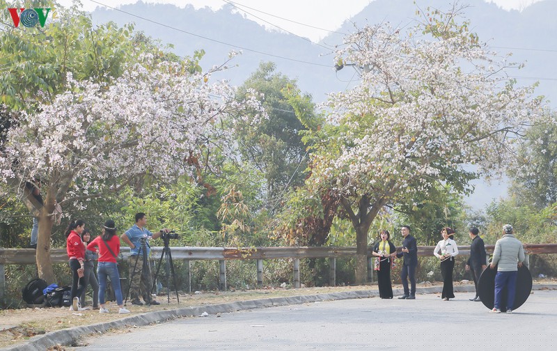 ngay ngat mua ban no o dien bien hinh 10