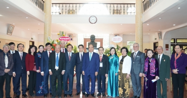 Thủ tướng dự Lễ kỷ niệm 65 năm Ngày Thầy thuốc Việt Nam tại Đại học Y Hà Nội