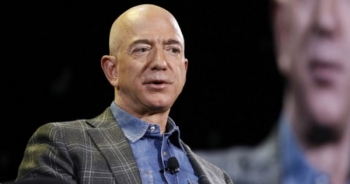 Tỷ phú Jeff Bezos tuyên bố sẽ từ chức giám đốc điều hành Amazon