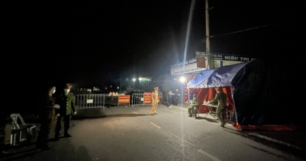 Những "tấm lá chắn" nơi tuyến đầu chống dịch