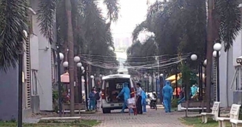 Nhân viên sân bay Tân Sơn Nhất dương tính SARS-CoV-2, chung cư bị phong tỏa