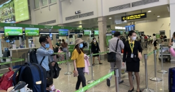 Nhân viên sân bay Tân Sơn Nhất mắc COVID-19 đã đi những đâu?