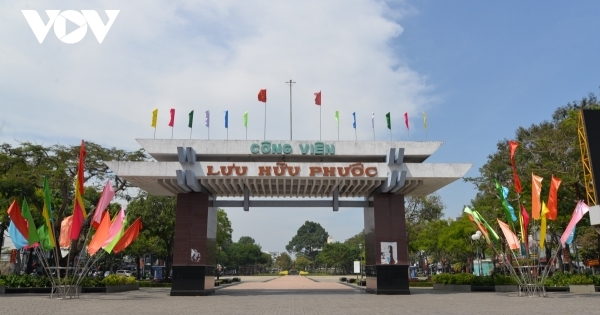 Nhiều tỉnh, thành ở ĐBSCL dừng bắn pháo hoa, chương trình trong đêm giao thừa