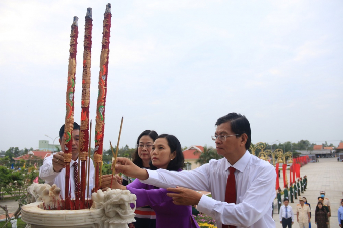 aa8a62bdb3fd40a319ec