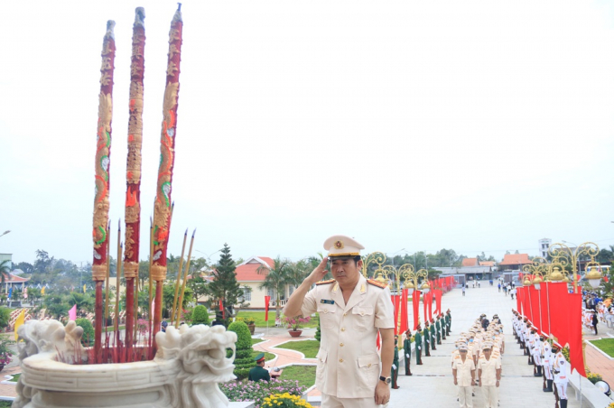 64ea471699566a083347