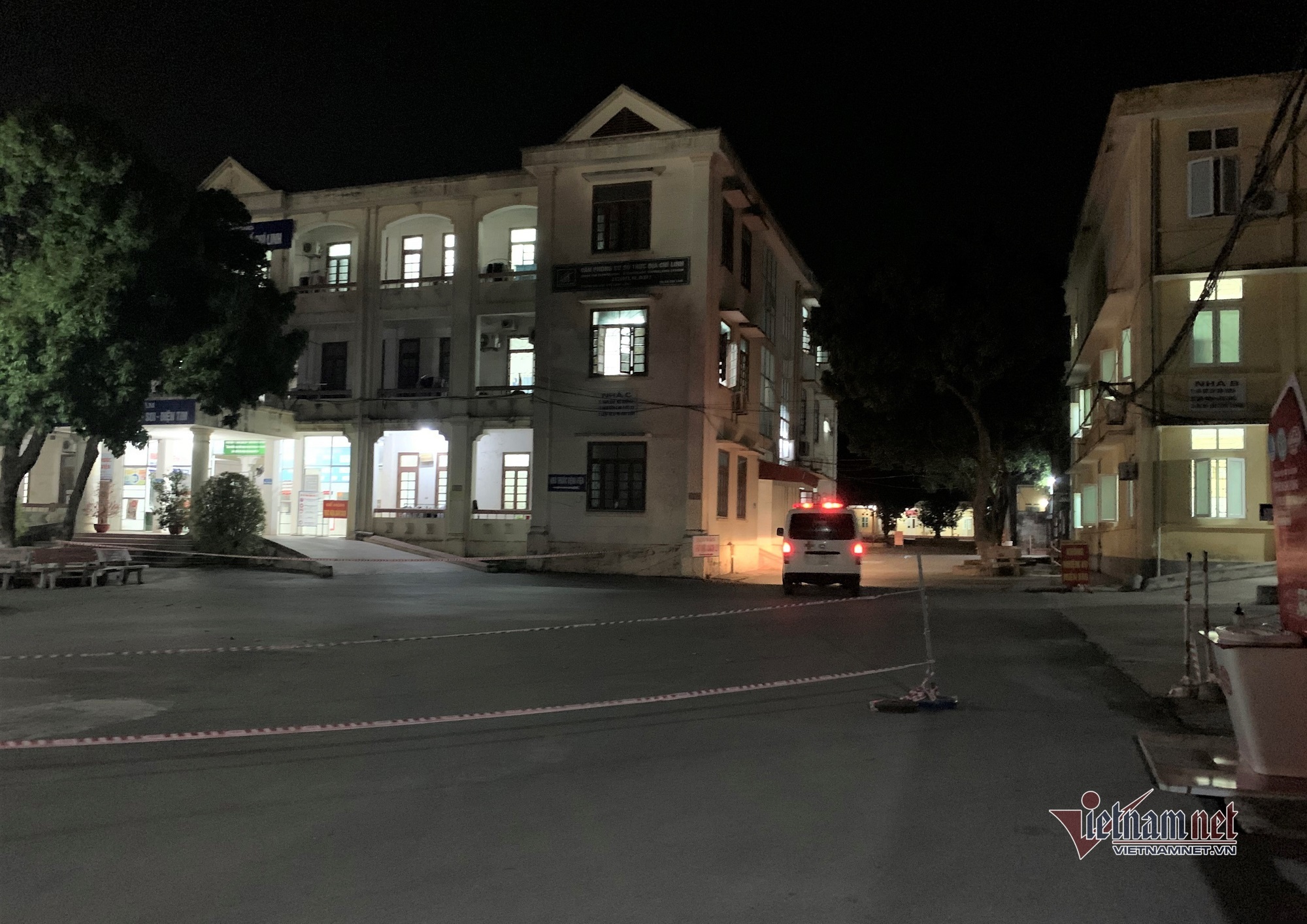 Đ&ecirc;m giao thừa đặc biệt tại nơi điều trị gần 200 ca Covid-19 ở Hải Dương