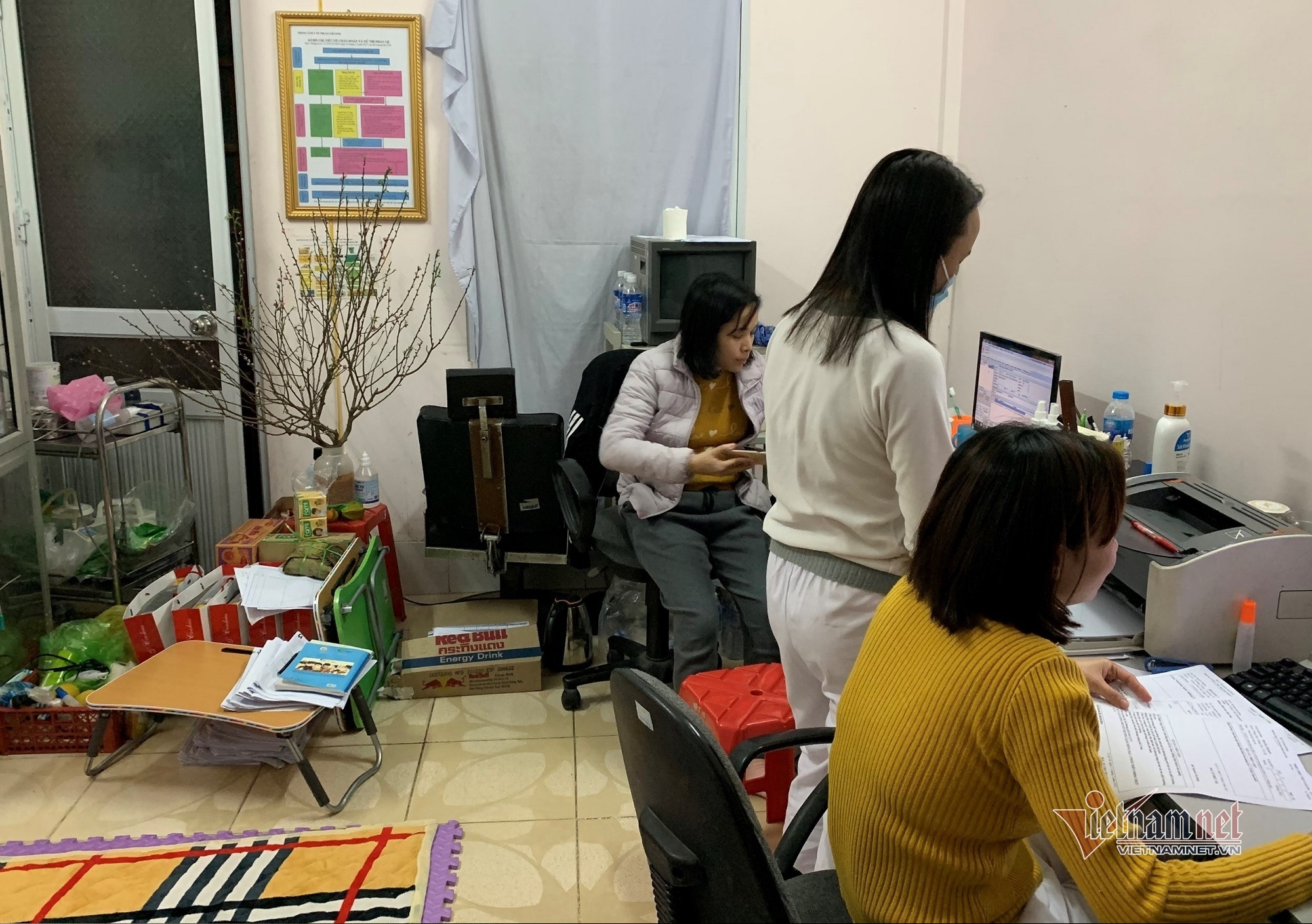 Đ&ecirc;m giao thừa đặc biệt tại nơi điều trị gần 200 ca Covid-19 ở Hải Dương