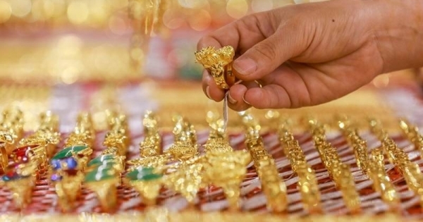 Giá vàng hôm nay 14/2: Giá vàng tăng nhẹ trong ngày Valentine