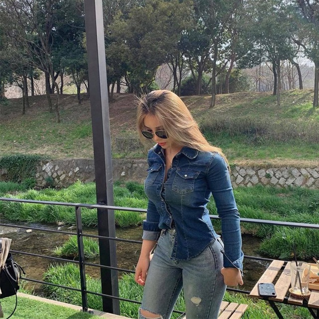 Cũng giống như Jung Hwa, RHea được biết đến l&agrave; một huấn luyện vi&ecirc;n h&igrave;nh thể sở hữu body đẹp như tượng tạc với cấu tr&uacute;c ba v&ograve;ng ho&agrave;n hảo.