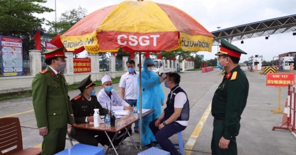 Hải Phòng triển khai việc khai báo y tế bằng mã QR-CODE tại các chốt kiểm dịch