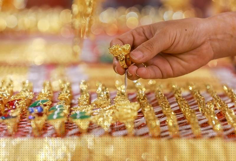 Giá vàng hôm nay 10/11: Thông tin lạc quan về vắc-xin phòng Covid-19 khiến giá vàng giảm mạnh
