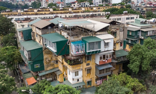 Tăng mức phạt tiền với hành vi tự ý cơi nới chung cư