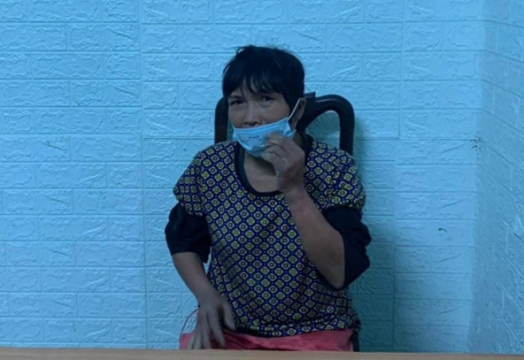 Nghi phạm Nguyễn Thị Cần tại cơ quan Công an.