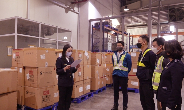 Bắt giữ hơn 85.000 test nhanh Covid-19 nhập lậu từ Hàn Quốc