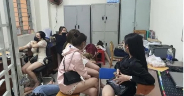 Đột nhập quán bar New Club, phát hiện 50 người dương tính với ma tuý