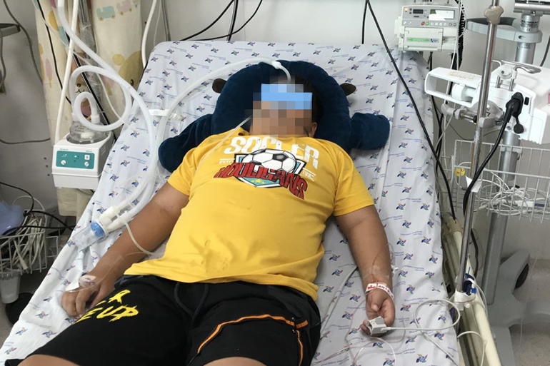 Bệnh nhi mắc hội chứng viêm đa hệ thống hậu Covid-19 nhưng trước đó gia đình không biết bé từng nhiễm bệnh (Ảnh: BVCC).