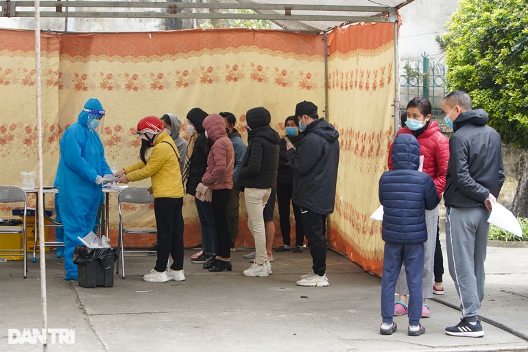 Còn anh Nam, người dân phường Hoàng Liệt là F0 đã khỏi bệnh cho biết: