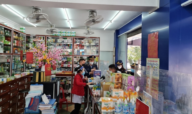 Quảng Ninh: Kit xét nghiệm nhanh Covid-19 khan hàng, lãnh đạo Sở Y tế đưa ra khuyến cáo