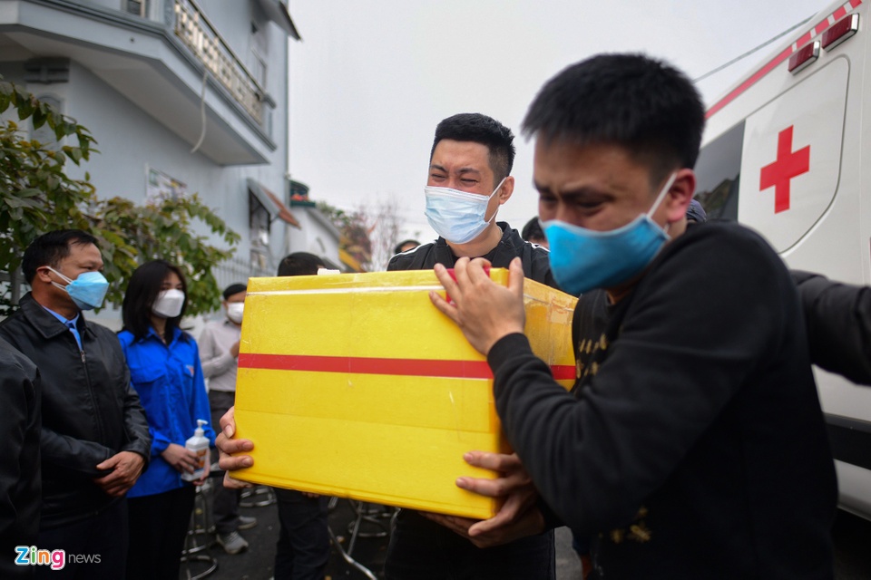 Trước đ&oacute;, c&aacute;c nạn nh&acirc;n xấu số trong vụ lật cano đ&atilde; được tổ chức tang lễ v&agrave; hỏa t&aacute;ng tại Hội An.