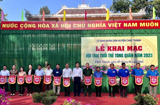 Tây Ninh: Đồng loạt khai mạc hội trại “Tuổi trẻ tòng quân” năm 2023