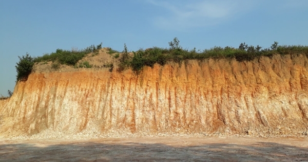 Bình Định: Hàng loạt doanh nghiệp chưa ký hợp đồng thuê đất nhưng đã khai thác khoáng sản