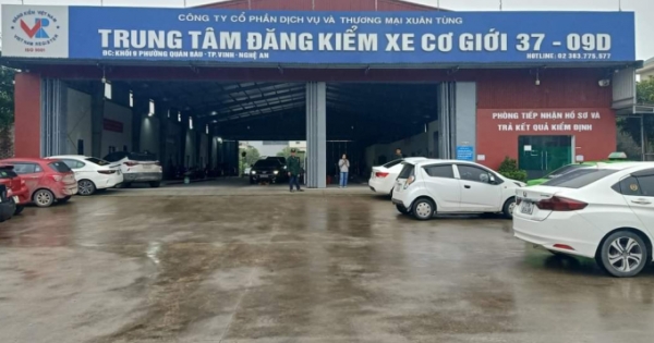 Nghệ An: Công an khám xét Trung tâm đăng kiểm xe cơ giơi 37-09D