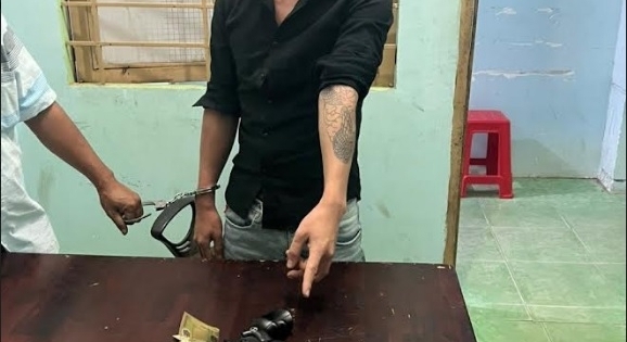 Tây Ninh: Tóm kẻ tàng trữ súng đạn để phòng thân