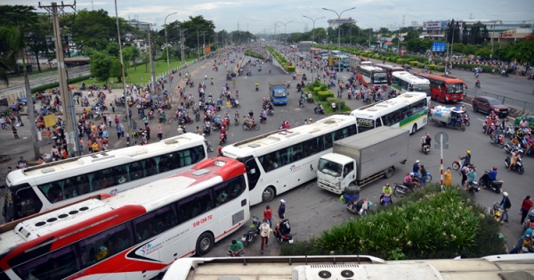 Rà soát, đề xuất phương án tăng lương tối thiểu vùng năm 2024