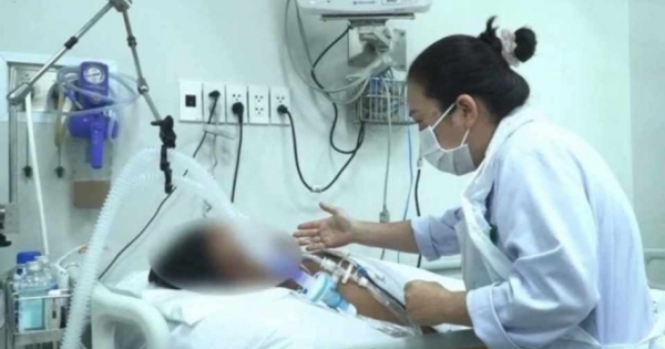 TP HCM: 2 bệnh nhi nghi ngộ độc Botulinum toxin