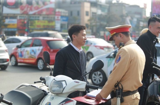 Bộ Công an: “Trừ điểm giấy phép lái xe vừa có tính chất răn đe, vừa có tính chất giáo dục”