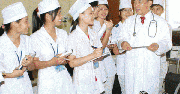 Sinh viên Y khoa khó khăn được vay vốn sau khi tốt nghiệp