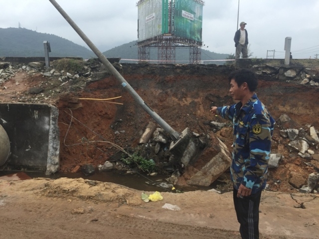 Hiện trường vụ tai nạn lao động nghi&ecirc;m trọng khiến 1 c&ocirc;ng nh&acirc;n tử vong. Ảnh: Đăng Hậu