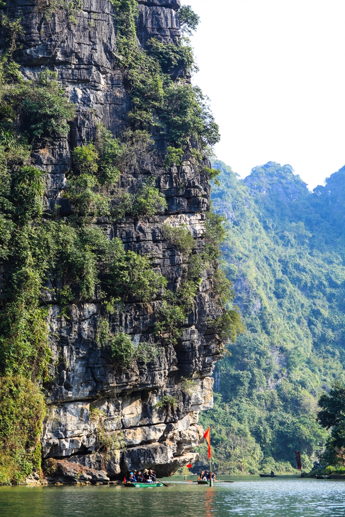 Những h&igrave;nh ảnh hiếm hoi lạ l&ugrave;ng của &ldquo;Kong: Skull Island&rdquo; tại Ninh B&igrave;nh.