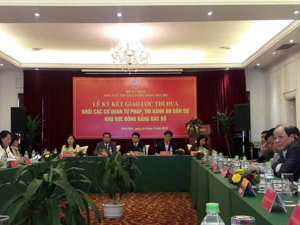 Quang cảnh hội nghị.