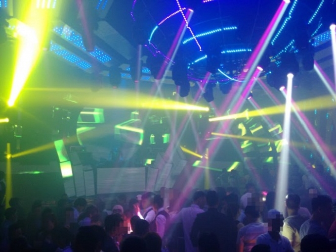 Bar 212 Nguyễn Tr&atilde;i được đ&aacute;nh gi&aacute; cao về chất lượng &acirc;m thanh  v&agrave; đội ngũ DJ rất&nbsp;hot.