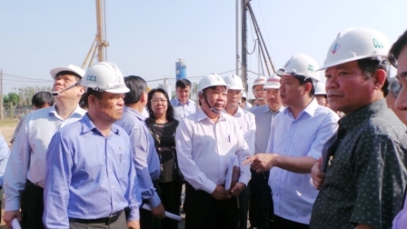 B&iacute; thư Đinh La Thăng y&ecirc;u cầu c&aacute;c đơn vị đẩy nhanh tiến độ dự &aacute;n bệnh viện Nhi Đồng Th&agrave;nh Phố.