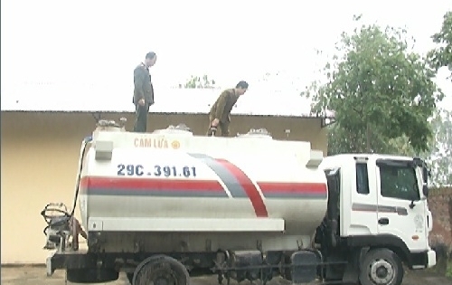 Hưng Yên: Bắt giữ 9.000 lít xăng máy bay lậu