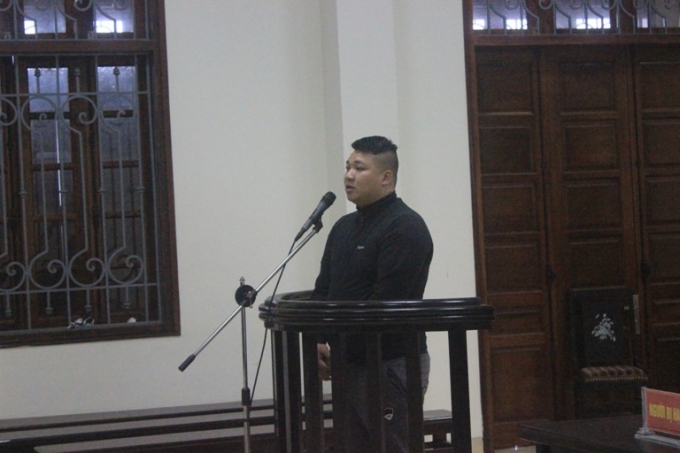 Bị c&aacute;o&nbsp;Vũ Ho&agrave;ng Long tại phi&ecirc;n t&ograve;a.