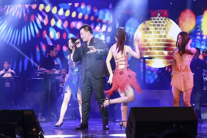 C&aacute;c t&aacute;c phẩm của Anh Bằng được d&agrave;n dựng theo phong c&aacute;ch nhạc kịch.