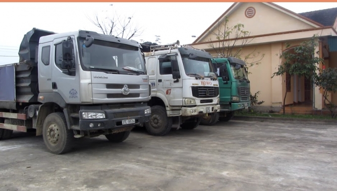 Ch&ugrave;m ảnh: Kinh ho&agrave;ng r&aacute;c thải tr&agrave;n ngập Khu kinh tế Vũng &Aacute;ng