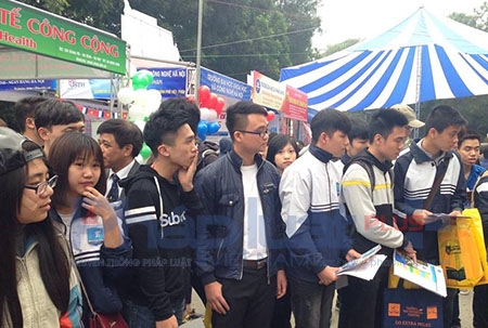 &ldquo;Điểm tăng hay giảm kh&ocirc;ng lệ thuộc v&agrave;o quy định tuyển sinh m&agrave; chủ yếu phụ thuộc v&agrave;o kết quả thi của th&iacute; sinh