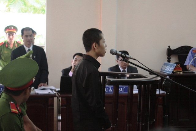 Nguyễn Mai Trung Tuấn bị TAND tỉnh Long An tuy&ecirc;n phạt 30 th&aacute;ng t&ugrave; khi chưa đủ 16 tuổi.