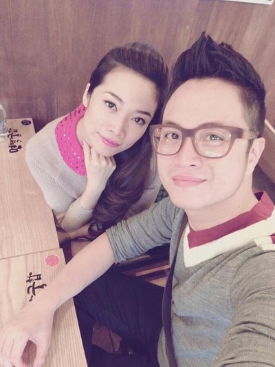 Cả 2 quen biết v&agrave; t&igrave;m hiểu nhau qua một buổi hoạt động giao lưu của trường. Ảnh: Internet.