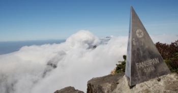 Chinh phục Fansipan trong vòng một "nốt nhạc"